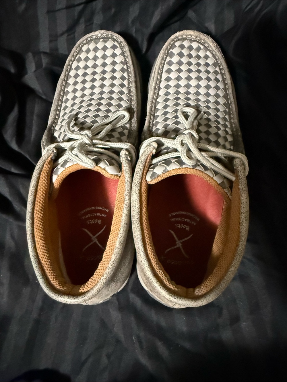 Twisted X Men's Gray Suede Boat Shoes with Checkered Toe - Picture 4 of 7
